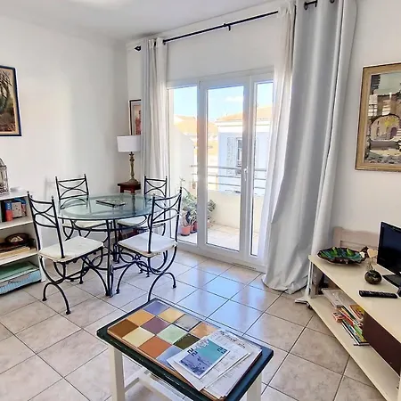 Henri Camille Real Estate - Lutecia - One Bedroom Holiday home