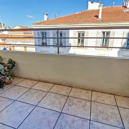Holiday home Henri Camille Real Estate - Lutecia - One Bedroom *