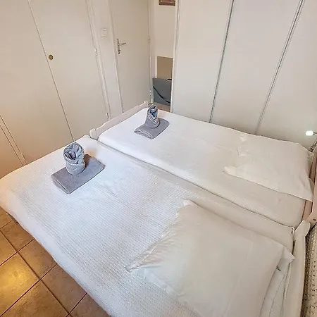 Holiday home Henri Camille Real Estate - Lutecia - One Bedroom